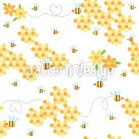 patterned-wallpaper-bees-love-honeycombs