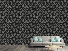 patterned-wallpaper-so-many-diamonds