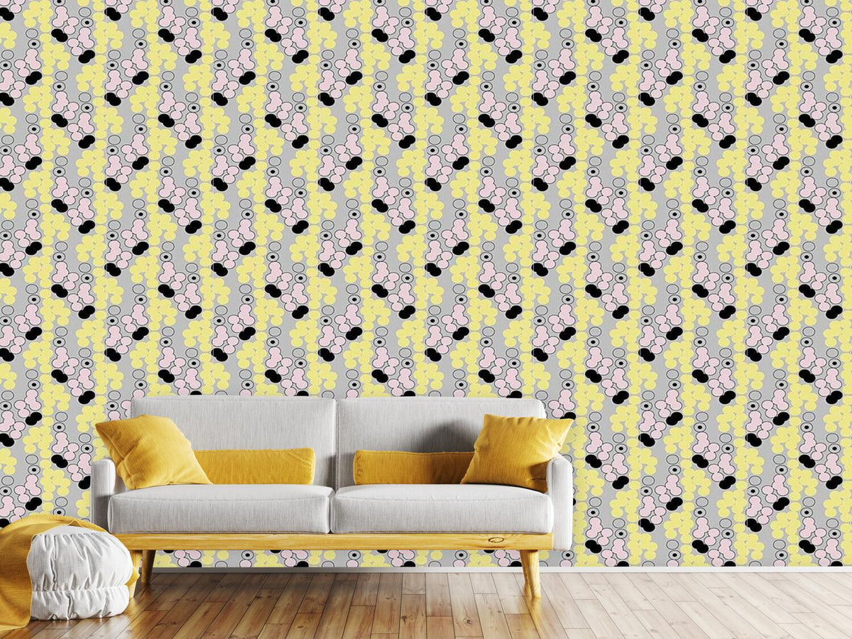 patterned-wallpaper-on-the-vine