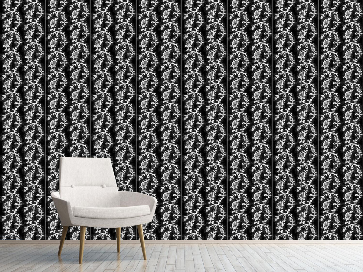 patterned-wallpaper-cinderella-black