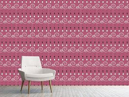 patterned-wallpaper-madame-poirot