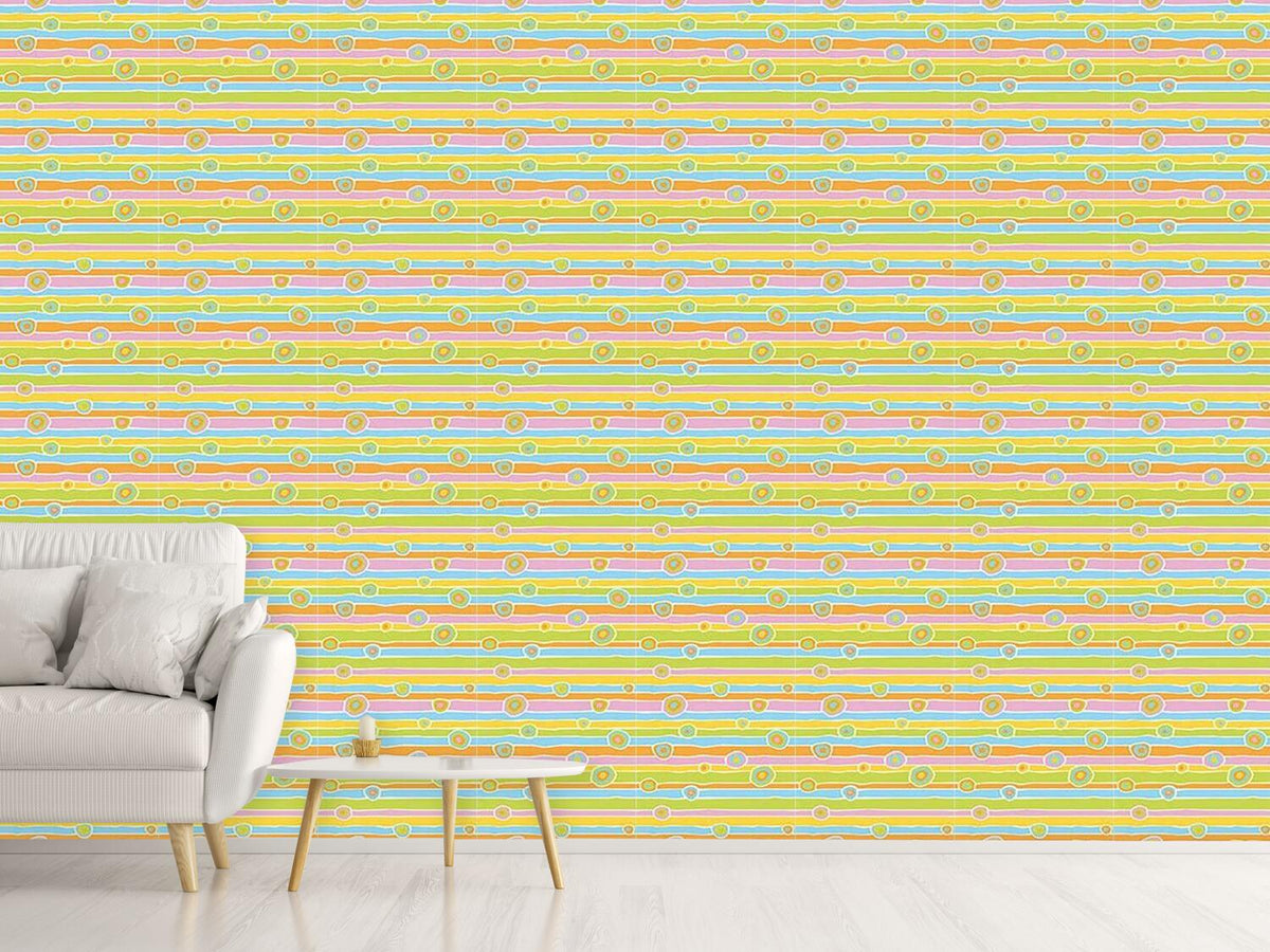 patterned-wallpaper-funny-stripes-and-circles