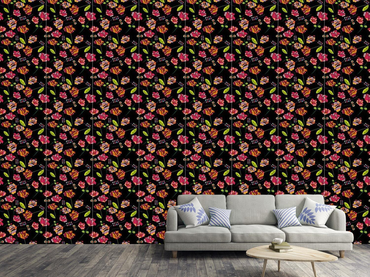 patterned-wallpaper-flowers-from-peru