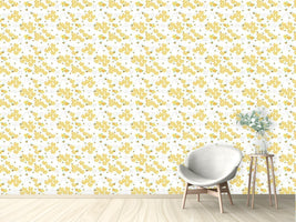 patterned-wallpaper-bees-love-honeycombs