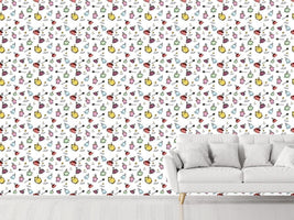 patterned-wallpaper-tea-time-with-friends