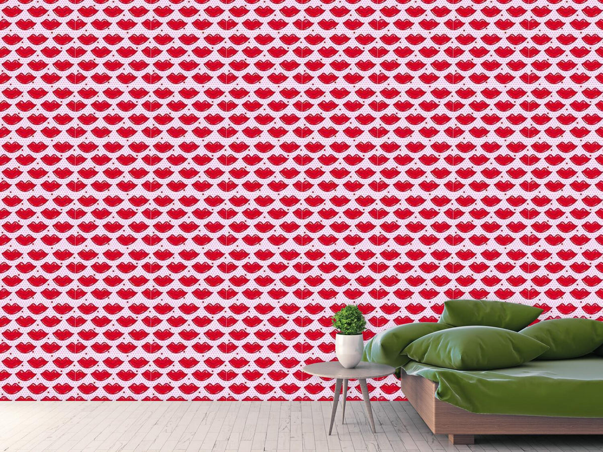 patterned-wallpaper-hot-kisses