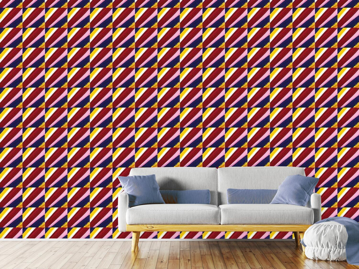 patterned-wallpaper-stripes-to-the-square