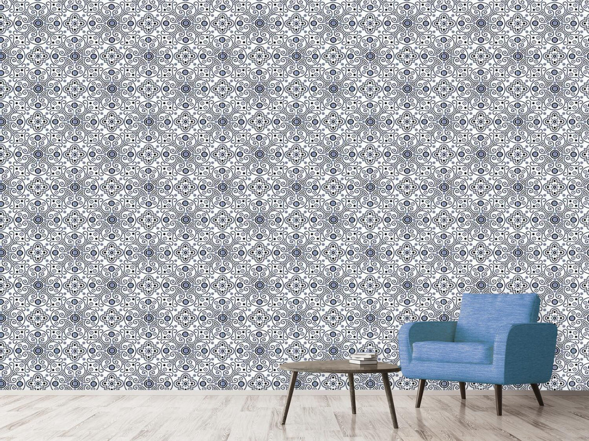 patterned-wallpaper-medallion